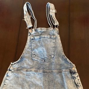 Denim dress overalls (1)